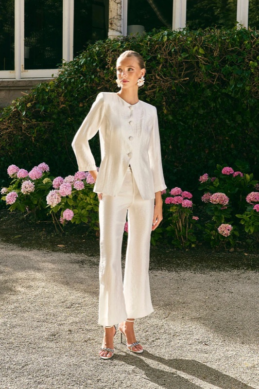 Cream textured jacket and trouser two-piece suit